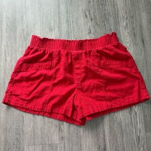 Red women’s linen shorts with pockets elastic waist